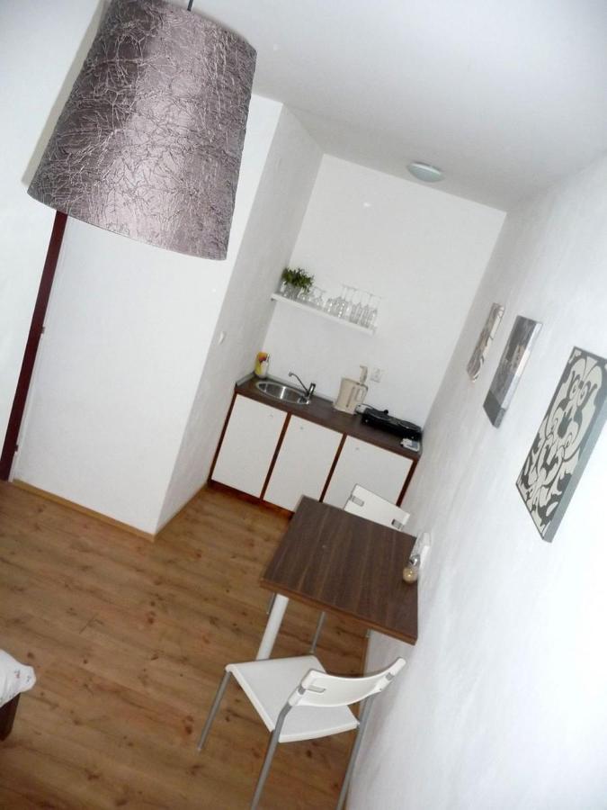 Ubytovanie City Apartman Тренчианске-Теплице Экстерьер фото